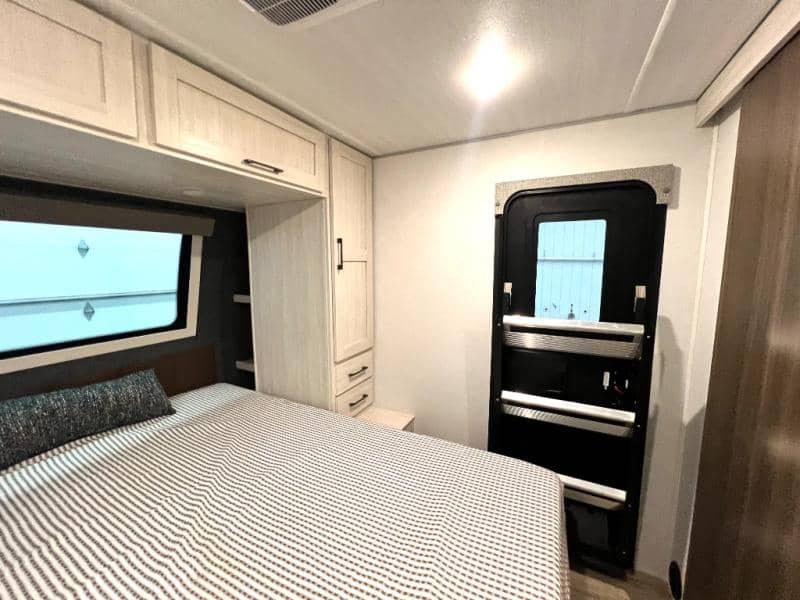 2026 Forest River 2026 Forest River Surveyor Legend - thumbnail 43