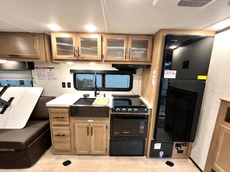 2025 Forest River 2025 Forest River Cherokee Grey Wolf Black Label - thumbnail 10