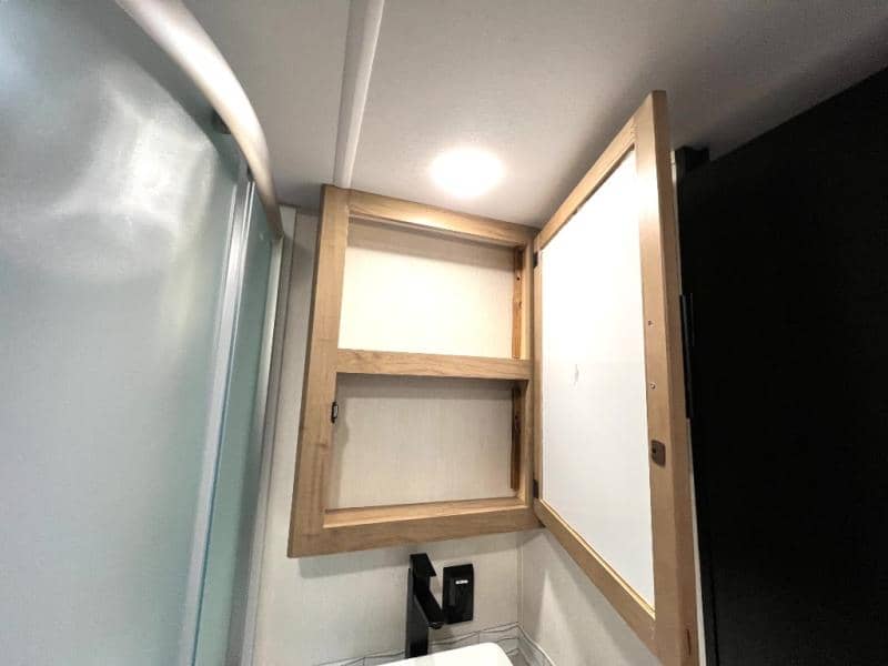 2025 Forest River 2025 Forest River Cherokee Grey Wolf Black Label - thumbnail 22