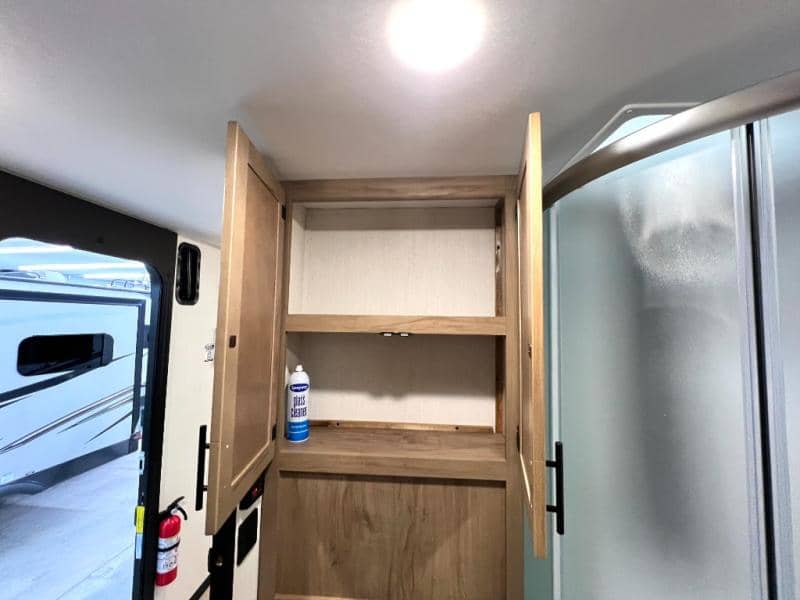 2025 Forest River 2025 Forest River Cherokee Grey Wolf Black Label - thumbnail 25