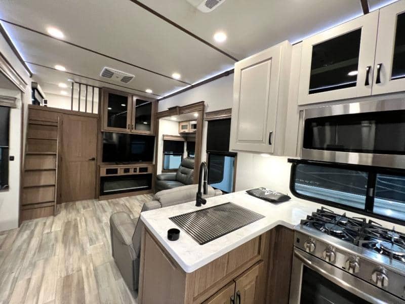 2023 Alliance RV 2023 Alliance RV Paradigm - thumbnail 4