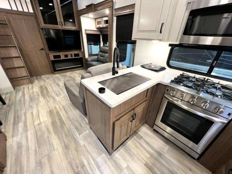 2023 Alliance RV 2023 Alliance RV Paradigm - thumbnail 5