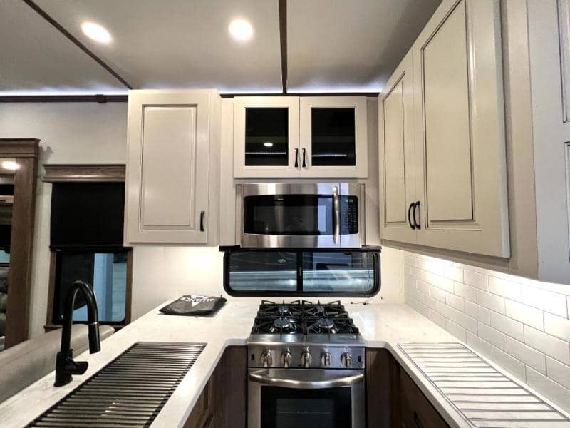 2023 Alliance RV 2023 Alliance RV Paradigm - thumbnail 7