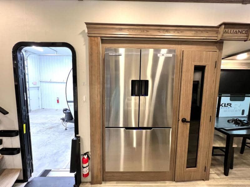 2023 Alliance RV 2023 Alliance RV Paradigm - thumbnail 15