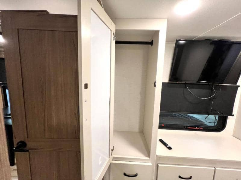 2023 Alliance RV 2023 Alliance RV Paradigm - thumbnail 32