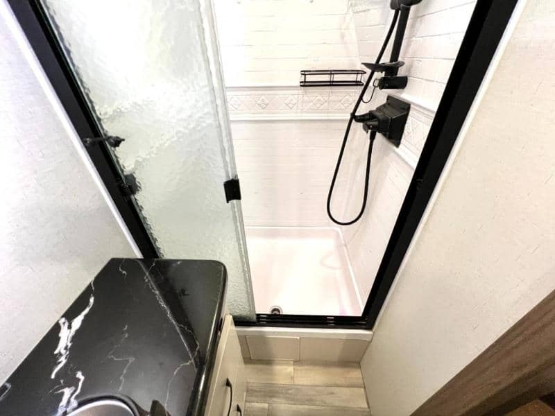 2023 Alliance RV 2023 Alliance RV Paradigm - thumbnail 38