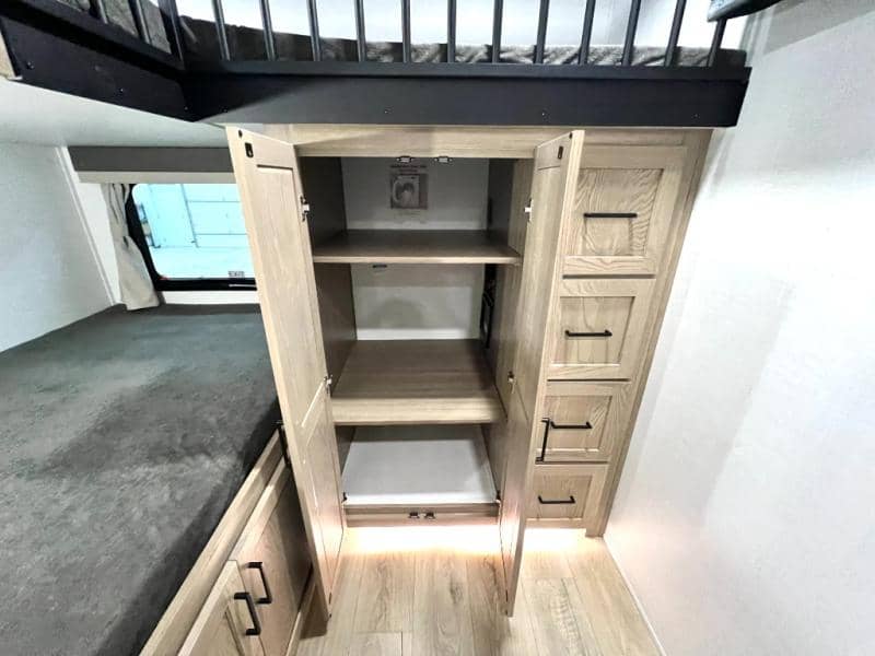 2026 Forest River 2026 Forest River Rockwood Signature - thumbnail 37