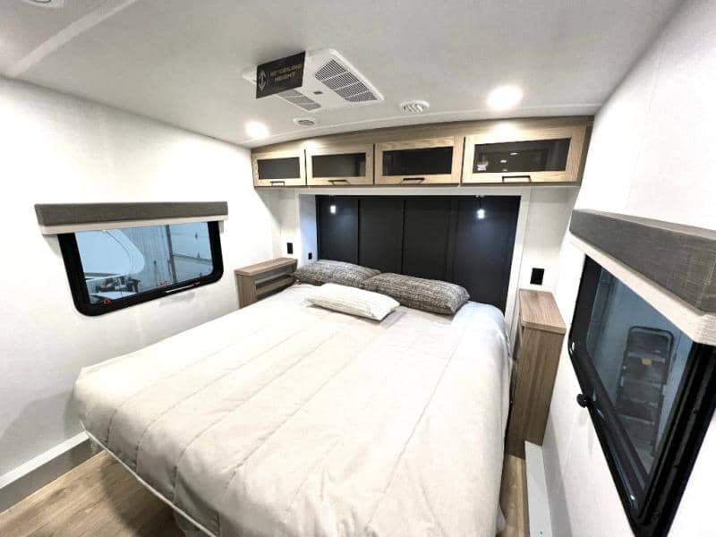 2026 Forest River 2026 Forest River Rockwood Signature - thumbnail 51