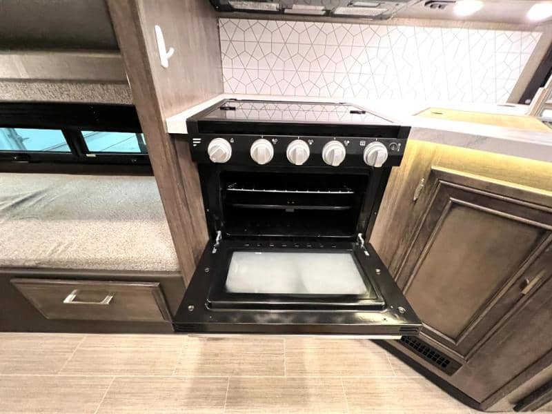 2023 Entegra Coach 2023 Entegra Coach Odyssey - thumbnail 33