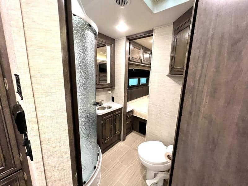 2023 Entegra Coach 2023 Entegra Coach Odyssey - thumbnail 35