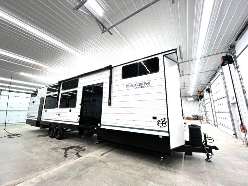 2026 Forest River 2026 Forest River Salem Grand Villa - thumbnail 3