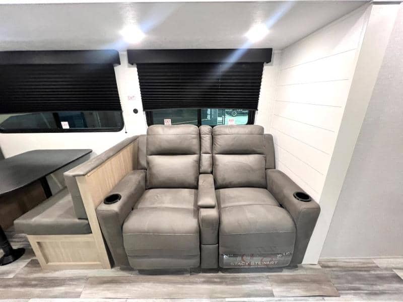 2026 Jayco 2026 Jayco Jay Flight SLX - thumbnail 16