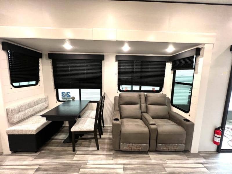 2026 Jayco 2026 Jayco Jay Flight Bungalow - thumbnail 14