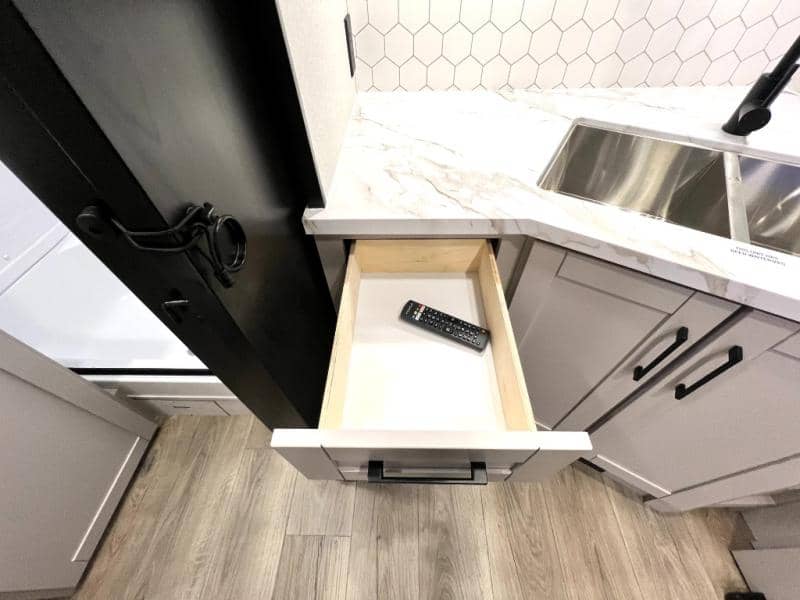 2026 Jayco 2026 Jayco Jay Feather - thumbnail 33