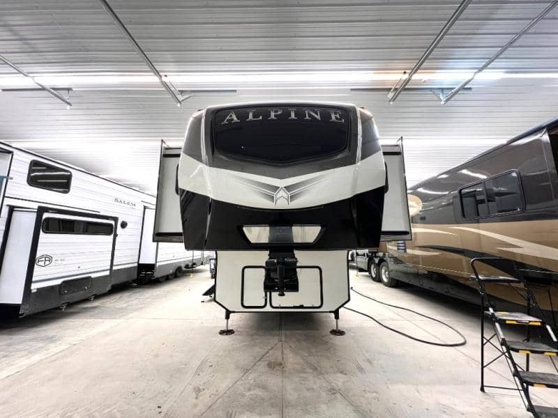 2022 Keystone RV 2022 Keystone RV Alpine - thumbnail 3