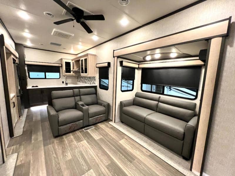 2024 CrossRoads 2024 CrossRoads Cameo - thumbnail 16