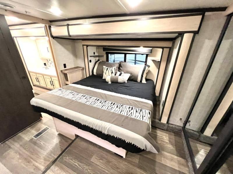 2024 CrossRoads 2024 CrossRoads Cameo - thumbnail 49