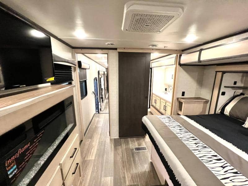 2024 CrossRoads 2024 CrossRoads Cameo - thumbnail 50