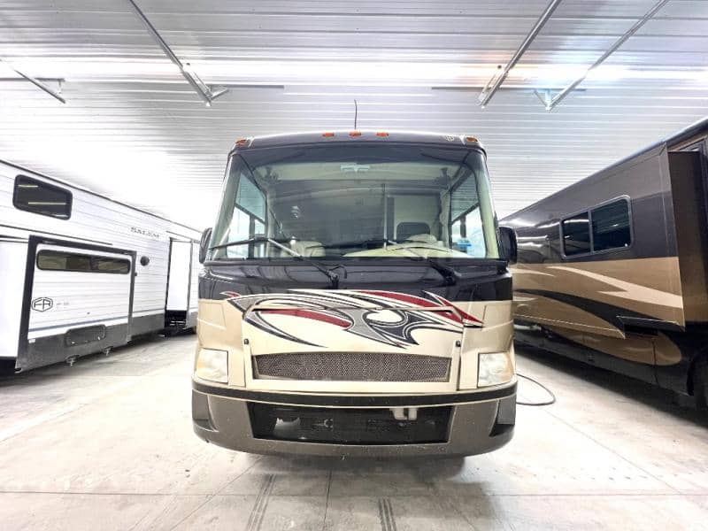 2013 Thor Motor Coach 2013 Thor Motor Coach Outlaw - thumbnail 3