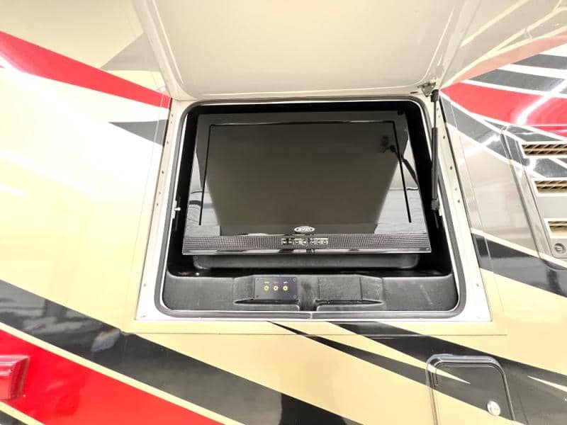 2013 Thor Motor Coach 2013 Thor Motor Coach Outlaw - thumbnail 9