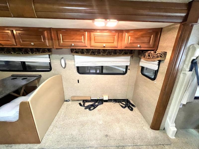 2013 Thor Motor Coach 2013 Thor Motor Coach Outlaw - thumbnail 20