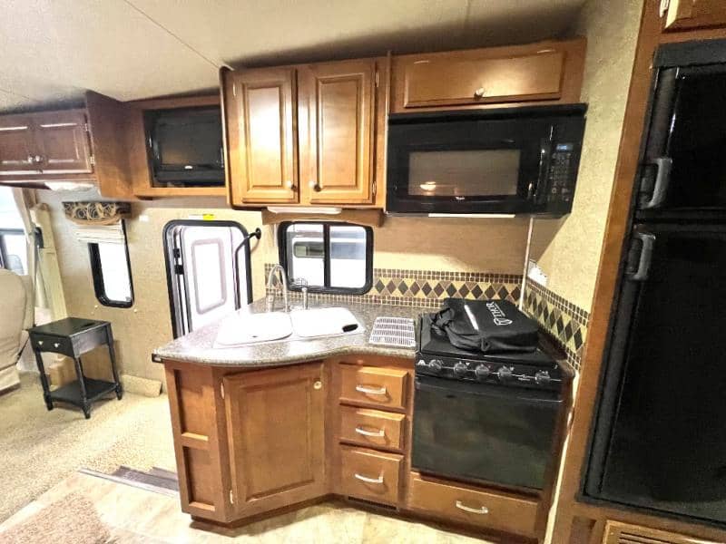 2013 Thor Motor Coach 2013 Thor Motor Coach Outlaw - thumbnail 26