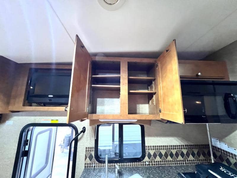 2013 Thor Motor Coach 2013 Thor Motor Coach Outlaw - thumbnail 27