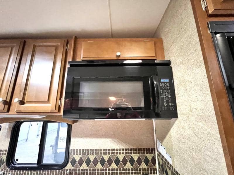 2013 Thor Motor Coach 2013 Thor Motor Coach Outlaw - thumbnail 30