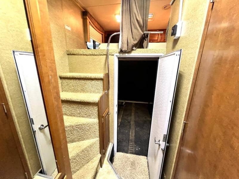 2013 Thor Motor Coach 2013 Thor Motor Coach Outlaw - thumbnail 42