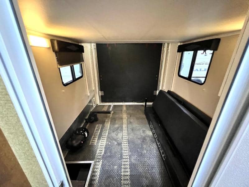 2013 Thor Motor Coach 2013 Thor Motor Coach Outlaw - thumbnail 46