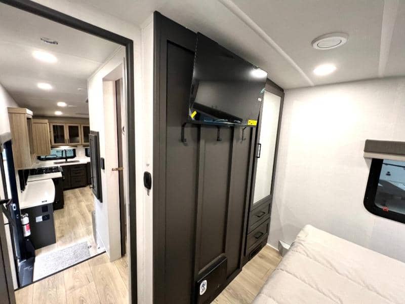 2026 Forest River 2026 Forest River Rockwood Signature - thumbnail 40