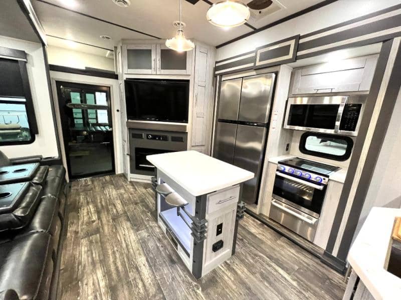 2021 Keystone RV 2021 Keystone RV Fuzion - thumbnail 13