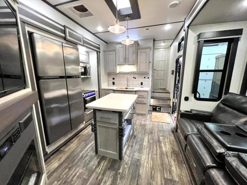 2021 Keystone RV 2021 Keystone RV Fuzion - thumbnail 19