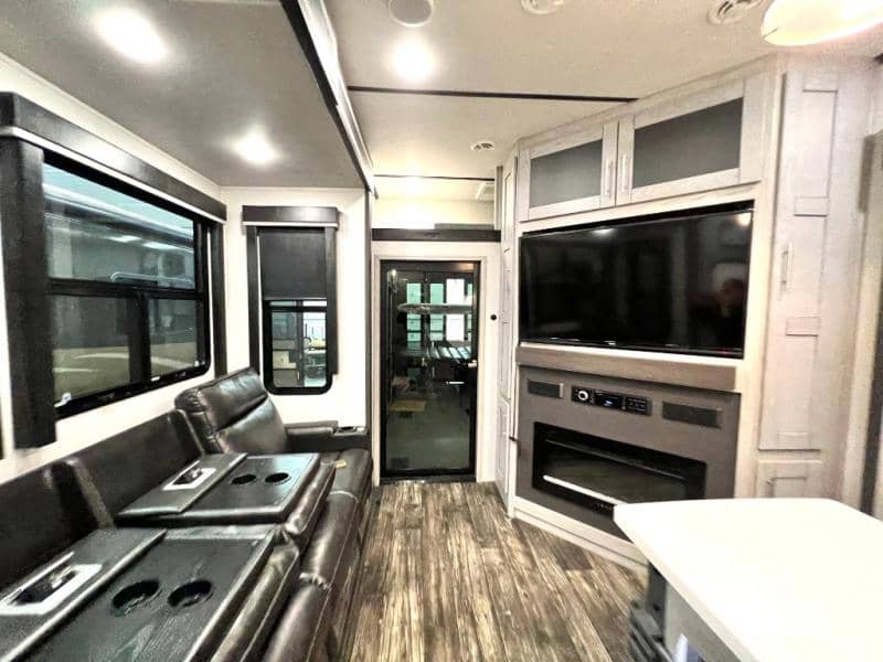 2021 Keystone RV 2021 Keystone RV Fuzion - thumbnail 41