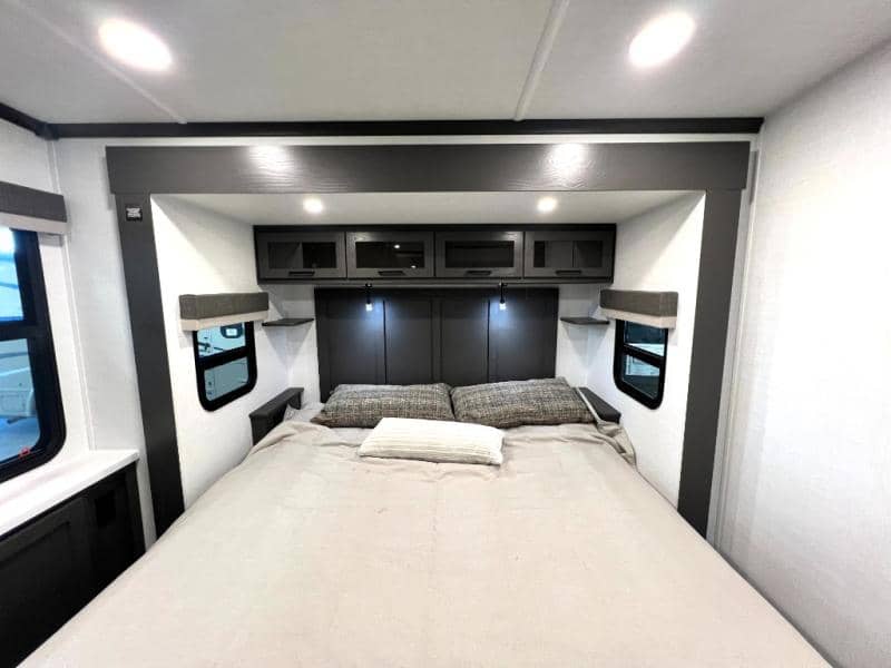 2026 Forest River 2026 Forest River Rockwood Signature - thumbnail 43