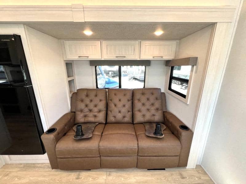 2026 Forest River 2026 Forest River Surveyor Legend - thumbnail 21