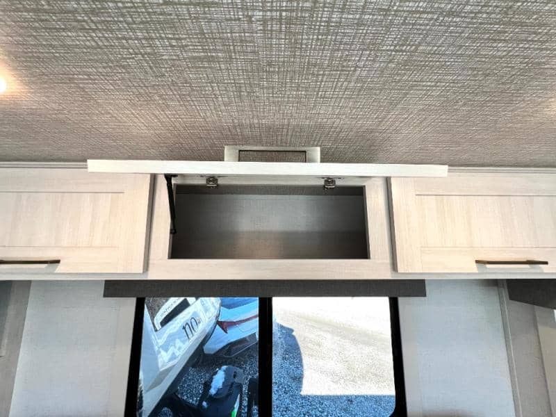 2026 Forest River 2026 Forest River Surveyor Legend - thumbnail 23