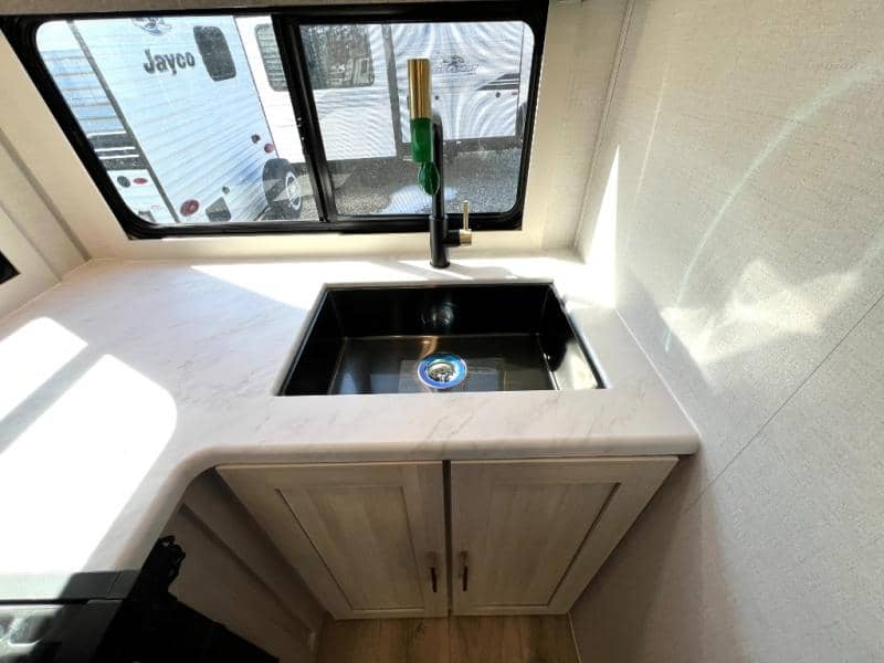 2026 Forest River 2026 Forest River Surveyor Legend - thumbnail 30