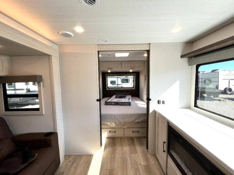 2026 Forest River 2026 Forest River Surveyor Legend - thumbnail 44