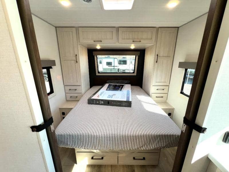 2026 Forest River 2026 Forest River Surveyor Legend - thumbnail 45