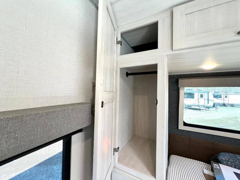 2026 Forest River 2026 Forest River Surveyor Legend - thumbnail 46