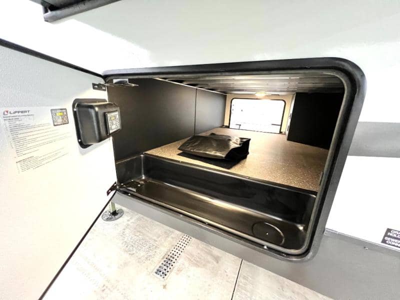 2026 Forest River 2026 Forest River Rockwood Signature - thumbnail 13