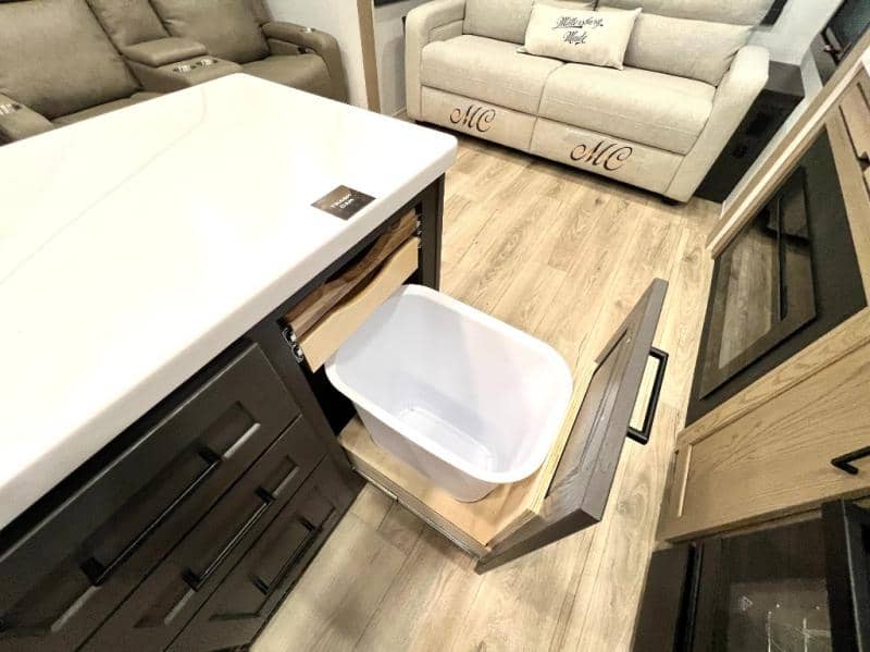 2026 Forest River 2026 Forest River Rockwood Signature - thumbnail 34