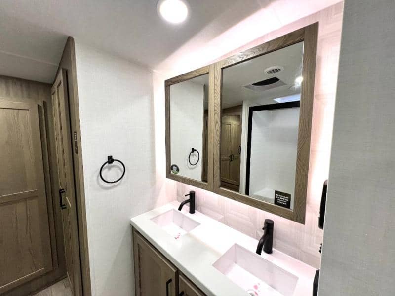 2026 Forest River 2026 Forest River Rockwood Signature - thumbnail 53