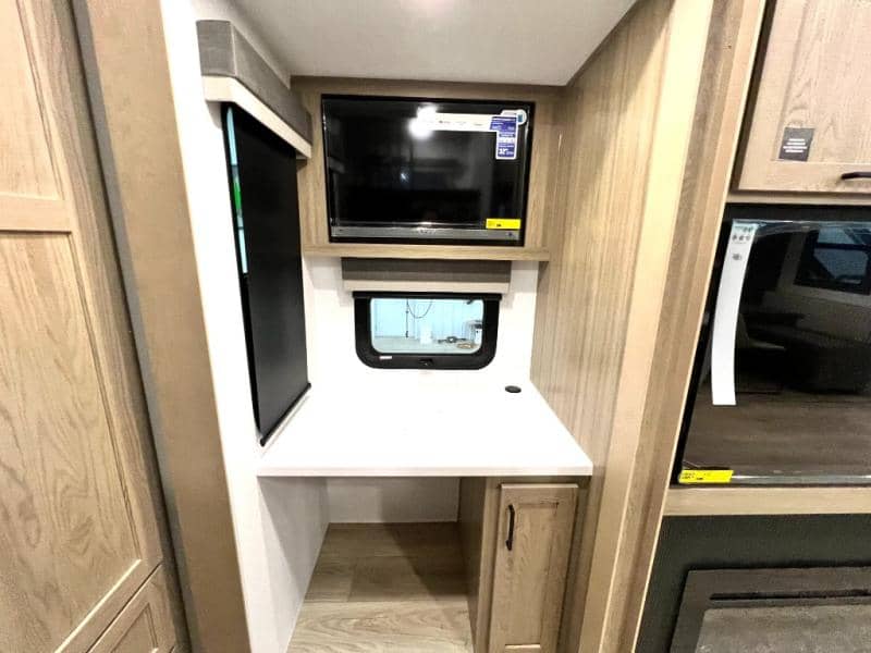 2026 Forest River 2026 Forest River Rockwood Signature - thumbnail 29