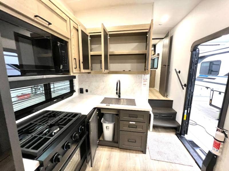 2026 Forest River 2026 Forest River Rockwood Signature - thumbnail 33