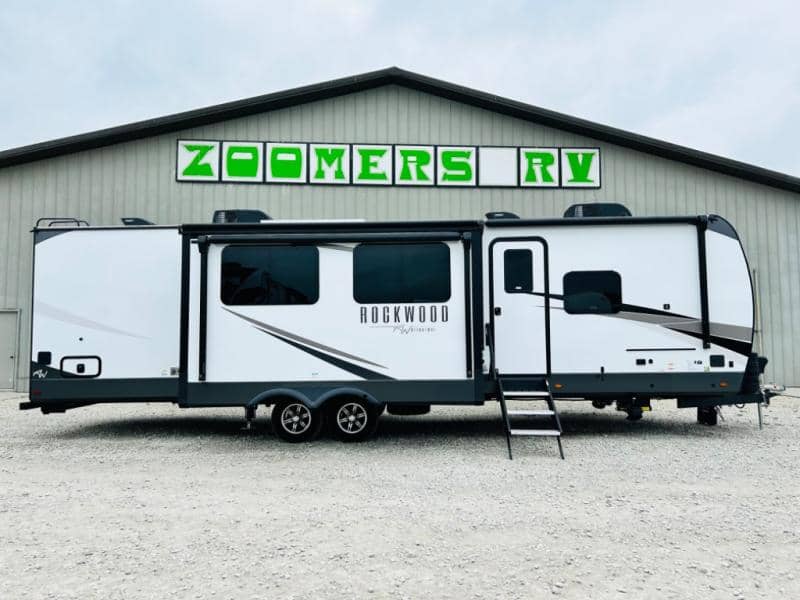 2024 Forest River 2024 Forest River Rockwood Signature - thumbnail 4