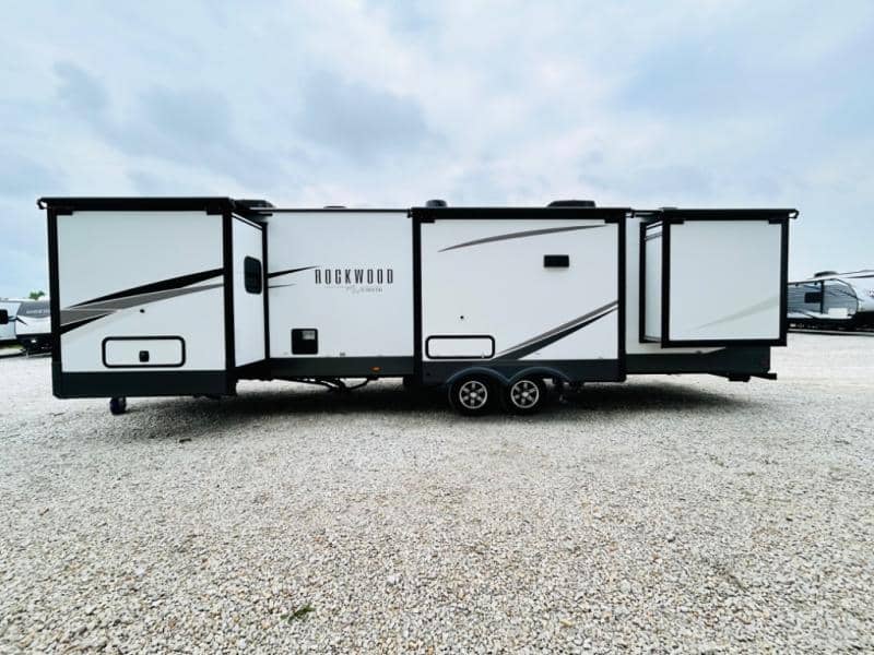 2024 Forest River 2024 Forest River Rockwood Signature - thumbnail 8