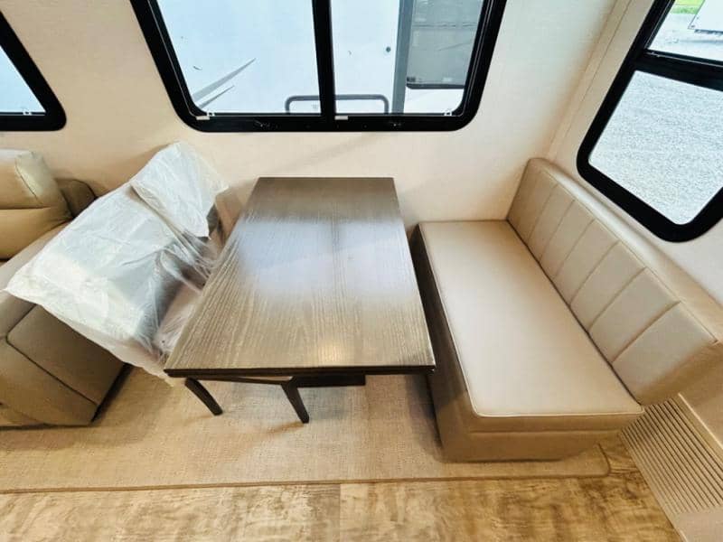 2024 Forest River 2024 Forest River Rockwood Signature - thumbnail 52