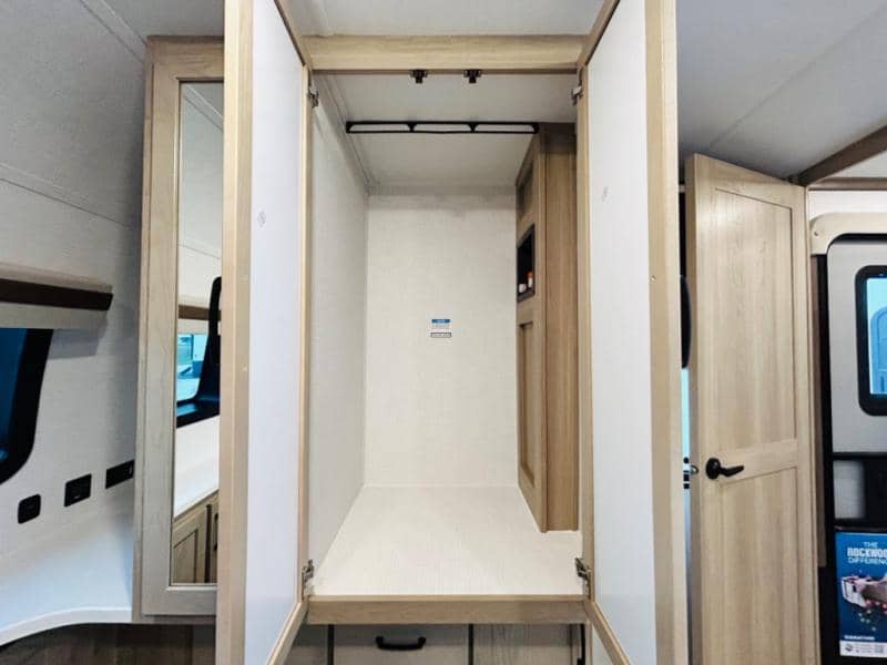 2024 Forest River 2024 Forest River Rockwood Signature - thumbnail 91